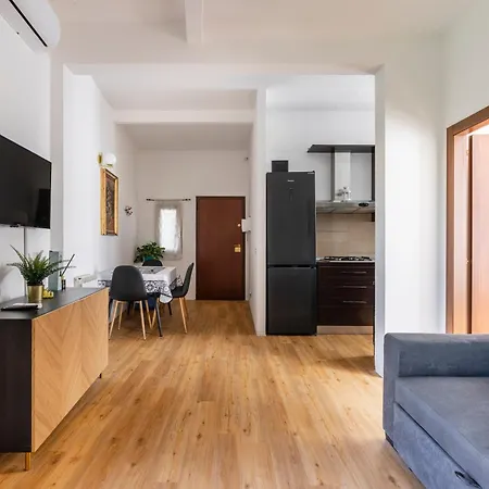 Apartment Toselli With Terrace Florence