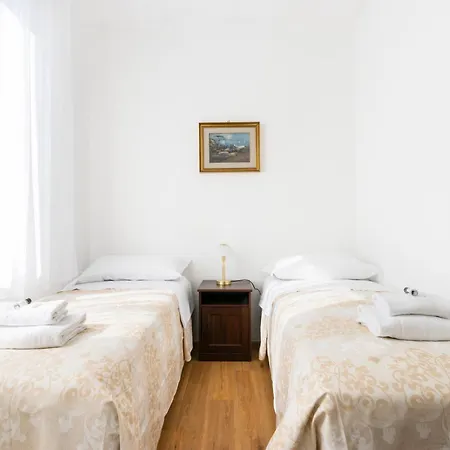 Toselli With Terrace Apartment *
