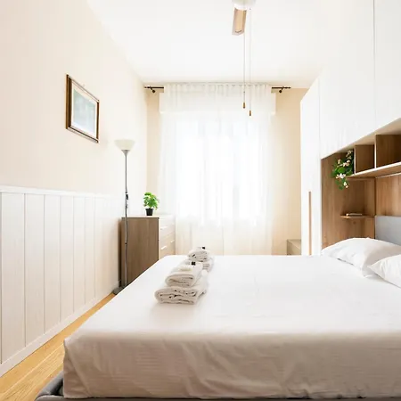 Toselli With Terrace Apartment *